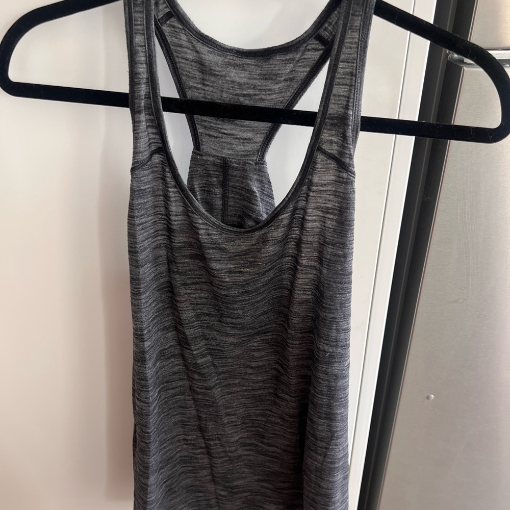 Lululemon gray racerback tank size 10